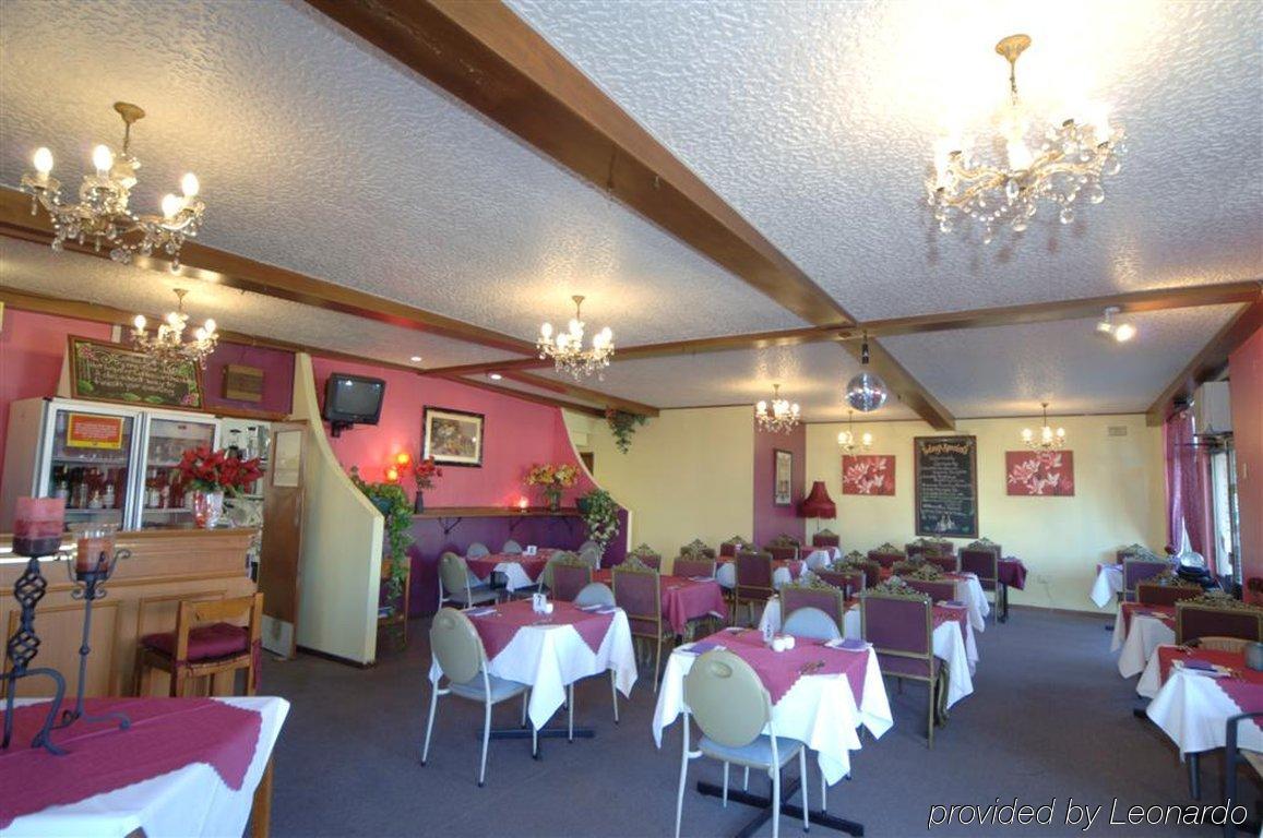 Caravilla Motor Inn Taree Restaurant photo